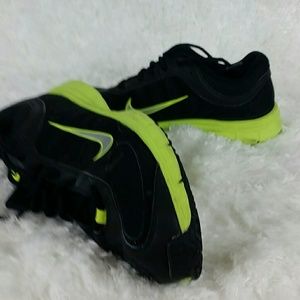 Nike Inspire Big Kids Black Sneaker Size 6.5 Y